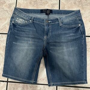 Earl jean shorts size 13w